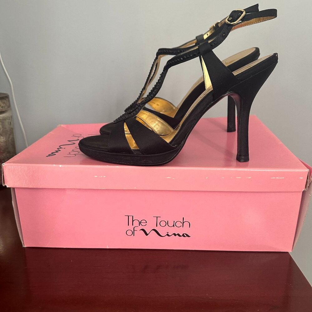 Touch of Nina Women's High Heel  Black Strappy Satin Jewel Sandals Shoes 6M